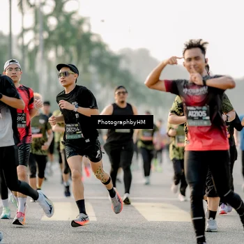 Runner Photo 6681126
