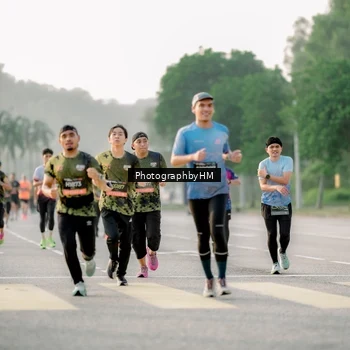 Runner Photo 6681159