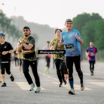 Runner Photo 6681165