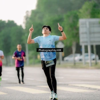 Runner Photo 6681172
