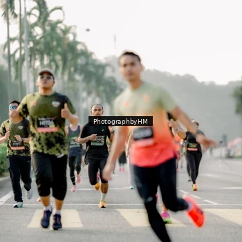 Runner Photo 6681203