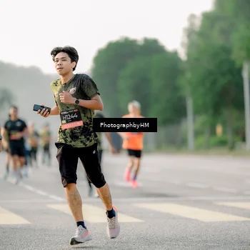 Runner Photo 6681287