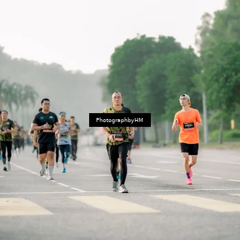Runner Photo 6681290