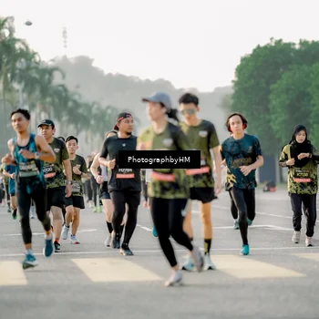 Runner Photo 6681399