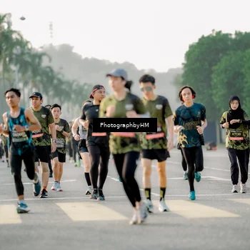 Runner Photo 6681400