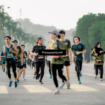 Runner Photo 6681403
