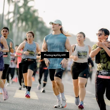 Runner Photo 6681565