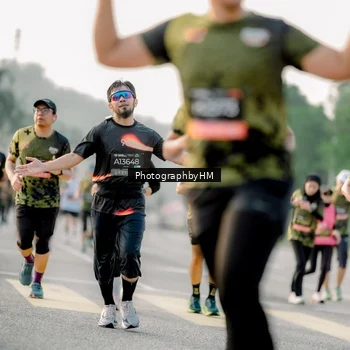 Runner Photo 6681600