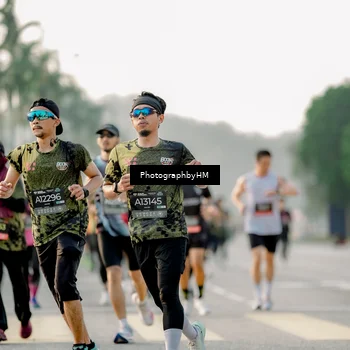 Runner Photo 6681706