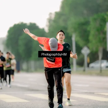 Runner Photo 6681876