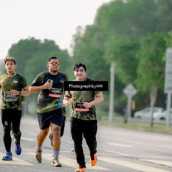 Runner Photo 6682010