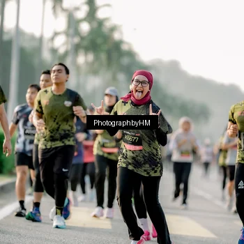 Runner Photo 6682021