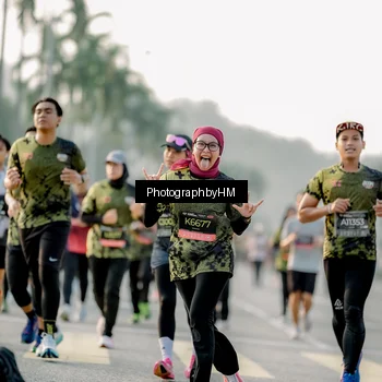 Runner Photo 6682022