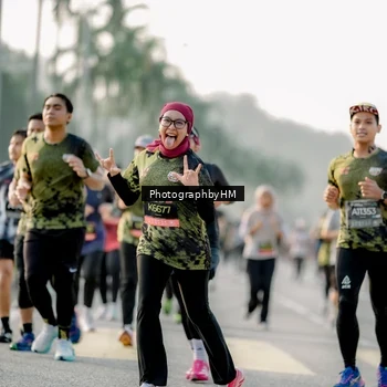 Runner Photo 6682024