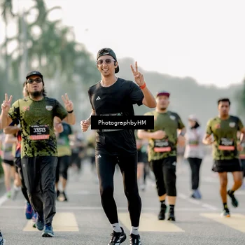 Runner Photo 6682188
