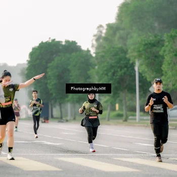 Runner Photo 6682240