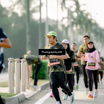 Runner Photo 6682344