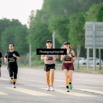 Runner Photo 6682359