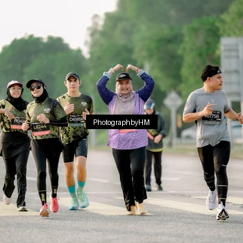 Runner Photo 6683396