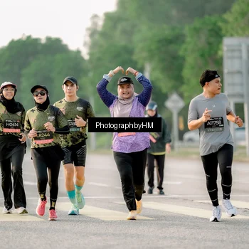 Runner Photo 6683398