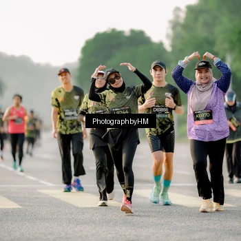 Runner Photo 6683400