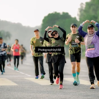 Runner Photo 6683404