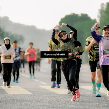 Runner Photo 6683420