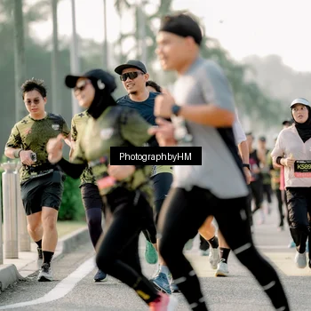 Runner Photo 6683428