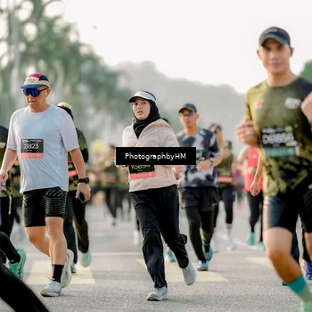 Runner Photo 6683442