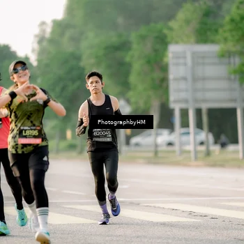 Runner Photo 6683471