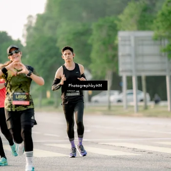 Runner Photo 6683476