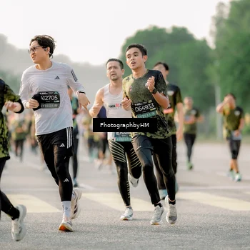 Runner Photo 6683575