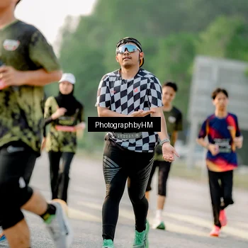 Runner Photo 6683776