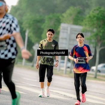 Runner Photo 6683779