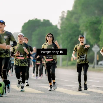 Runner Photo 6683849