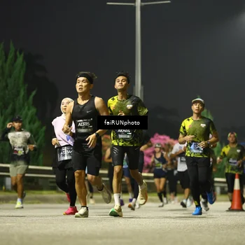 Runner Photo 6683852