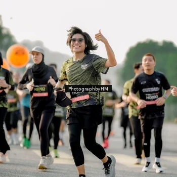 Runner Photo 6683870
