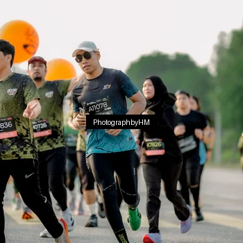 Runner Photo 6683895