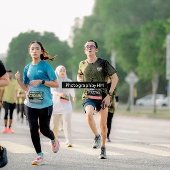 Runner Photo 6683918