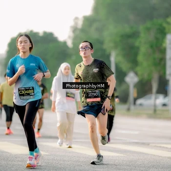 Runner Photo 6683921
