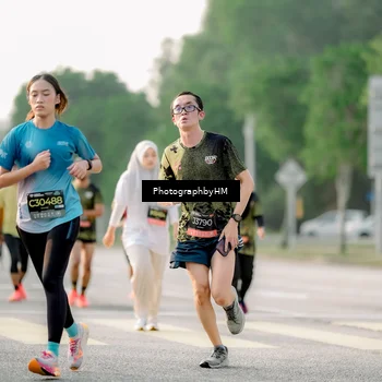 Runner Photo 6683926