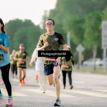 Runner Photo 6683930