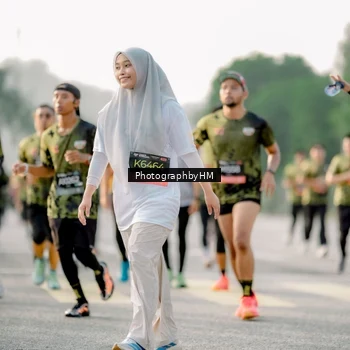 Runner Photo 6684008