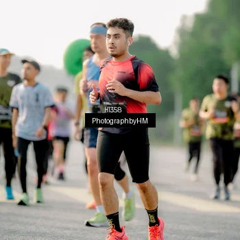 Runner Photo 6684033