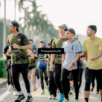 Runner Photo 6684051