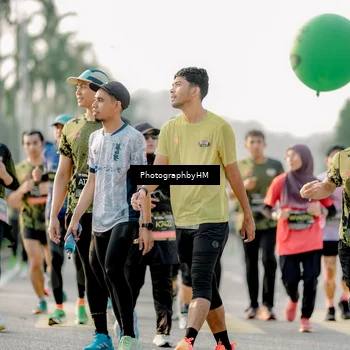 Runner Photo 6684055