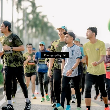 Runner Photo 6684056