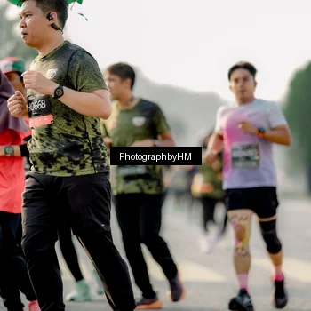 Runner Photo 6684072