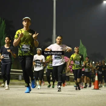 Runner Photo 6684082