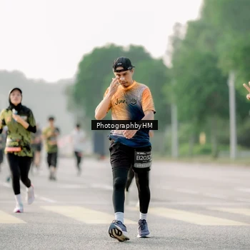 Runner Photo 6684089